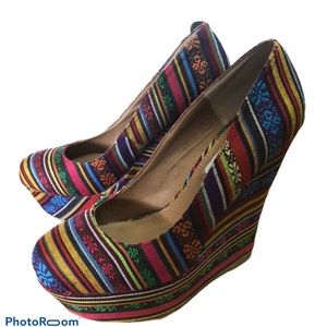 STEVE MADDEN WEDGES🍉